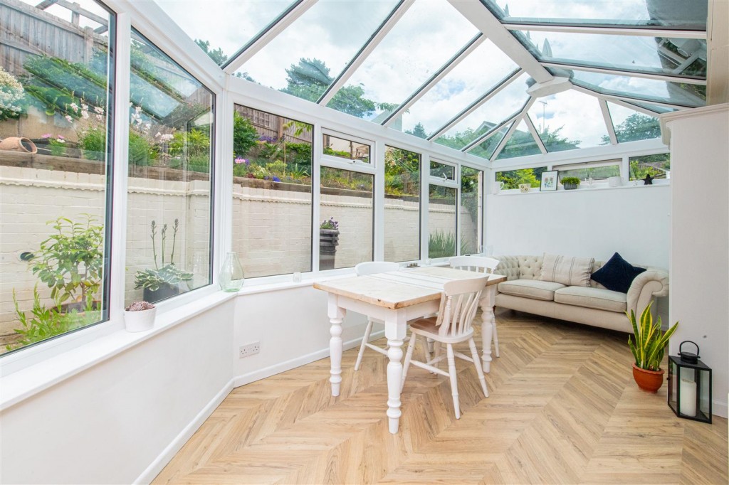 Images for Windsor Court, Market Harborough EAID:oscarjamesapi BID:5