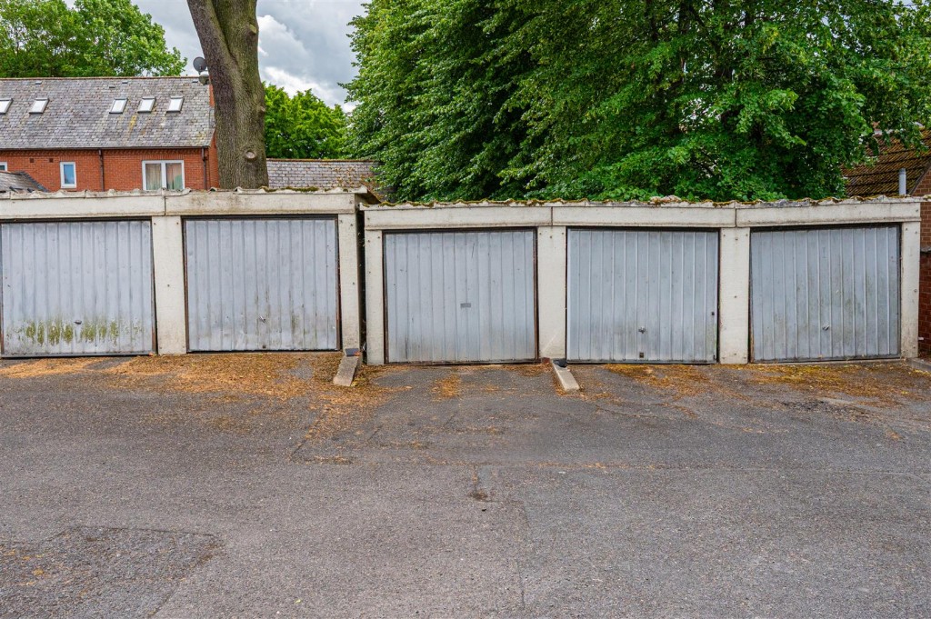 Images for Windsor Court, Market Harborough EAID:oscarjamesapi BID:5
