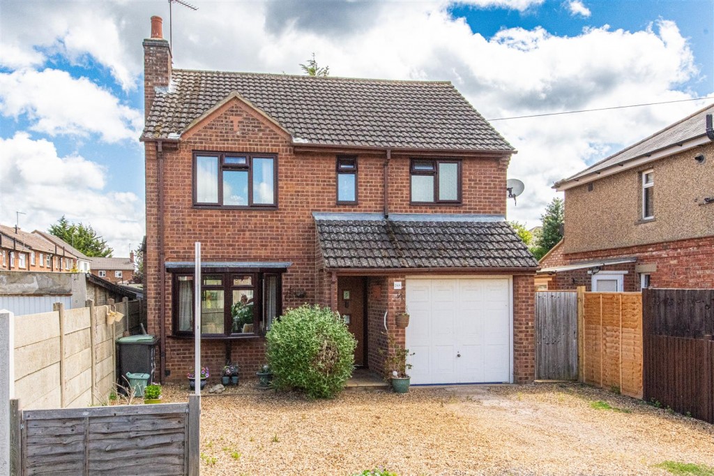 Images for George Street, Higham Ferrers EAID:oscarjamesapi BID:8