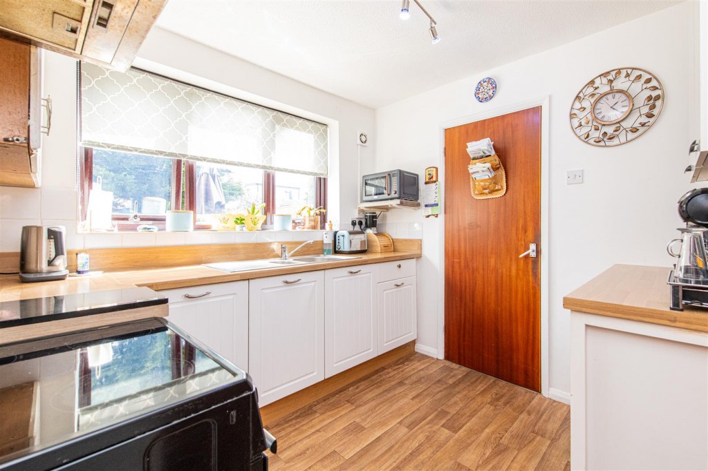 Images for George Street, Higham Ferrers EAID:oscarjamesapi BID:8