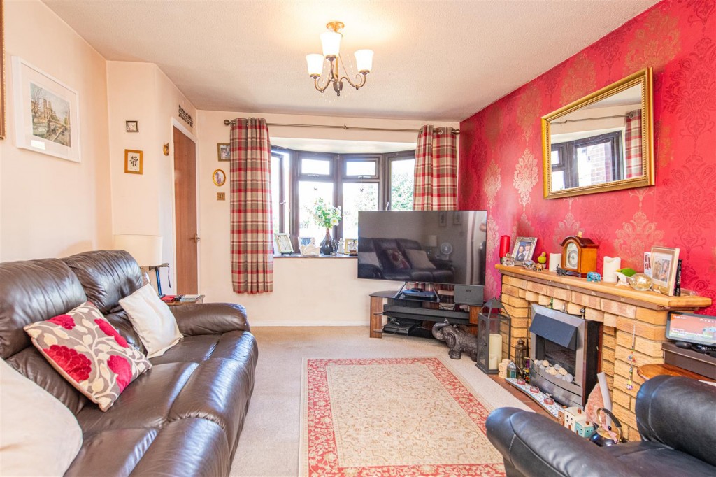 Images for George Street, Higham Ferrers EAID:oscarjamesapi BID:8