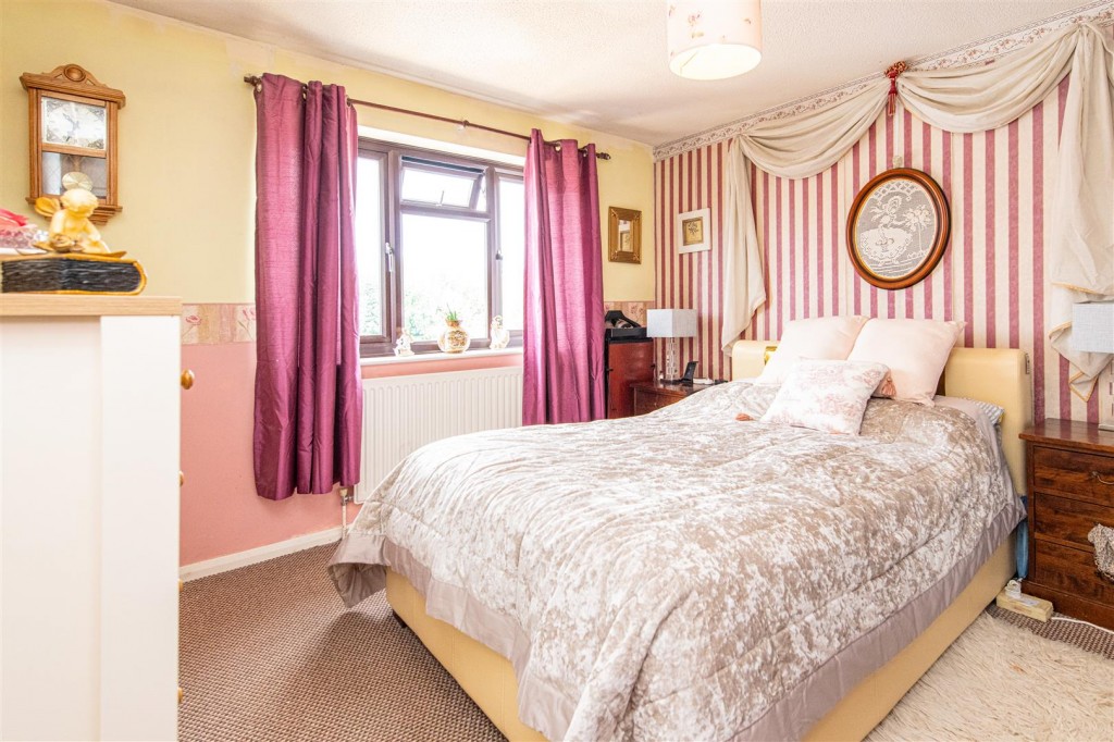 Images for George Street, Higham Ferrers EAID:oscarjamesapi BID:8
