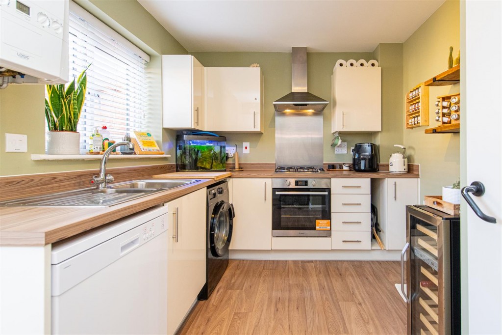 Images for Palmer Crescent, Burton Latimer EAID:oscarjamesapi BID:3