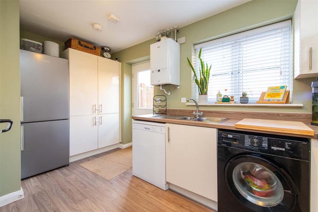 Images for Palmer Crescent, Burton Latimer EAID:oscarjamesapi BID:3
