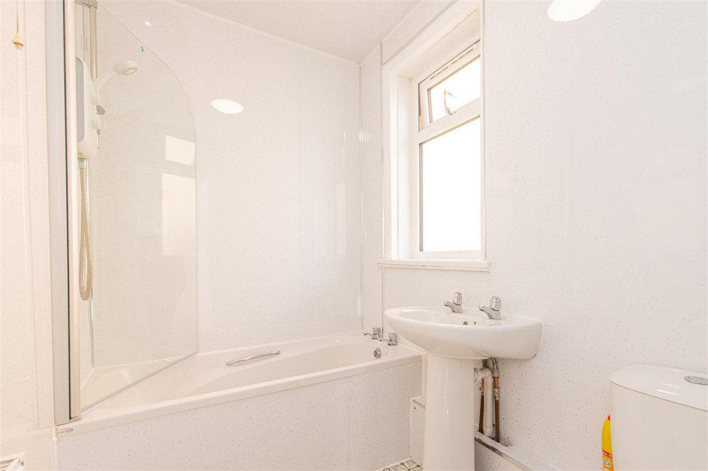 Images for Wallace Road, Northampton EAID:oscarjamesapi BID:1