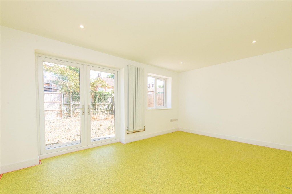 Images for Brookes Grove, Corby EAID:oscarjamesapi BID:4