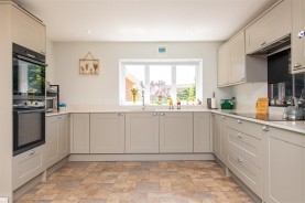Images for Drayton Place, Irthlingborough, Wellingborough