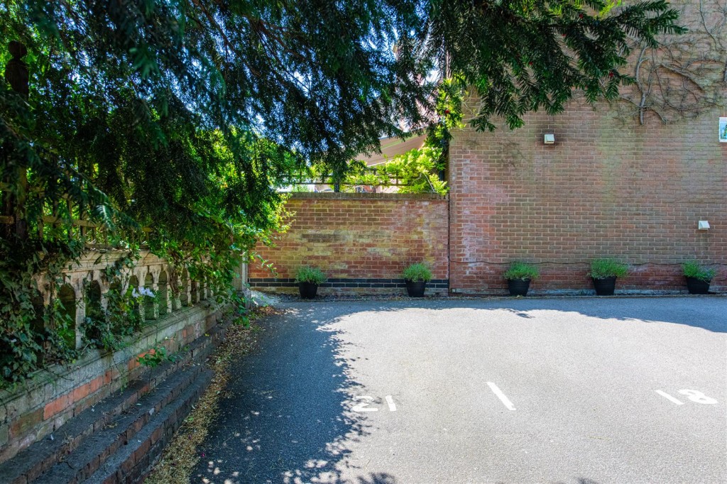 Images for Park Drive, Market Harborough EAID:oscarjamesapi BID:5