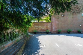 Images for Park Drive, Market Harborough