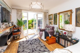 Images for Park Drive, Market Harborough