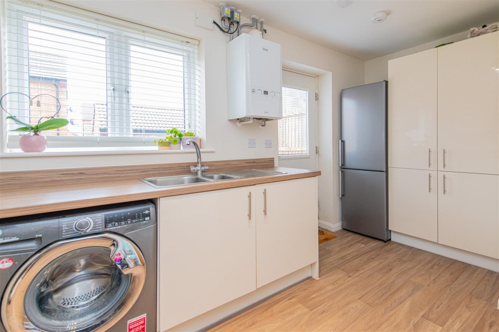 Images for Palmer Crescent, Burton Latimer EAID:oscarjamesapi BID:3