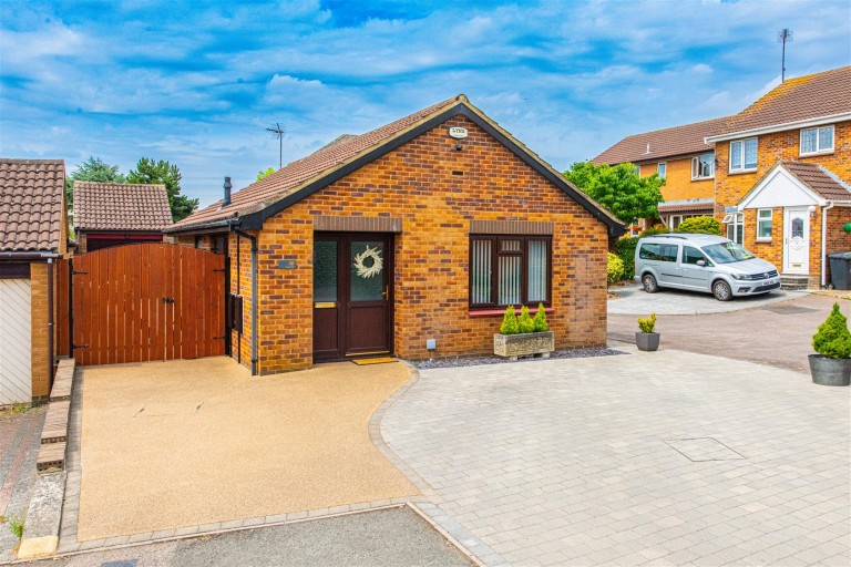 Grange Road, Wellingborough - EAID:oscarjamesapi, BID:6