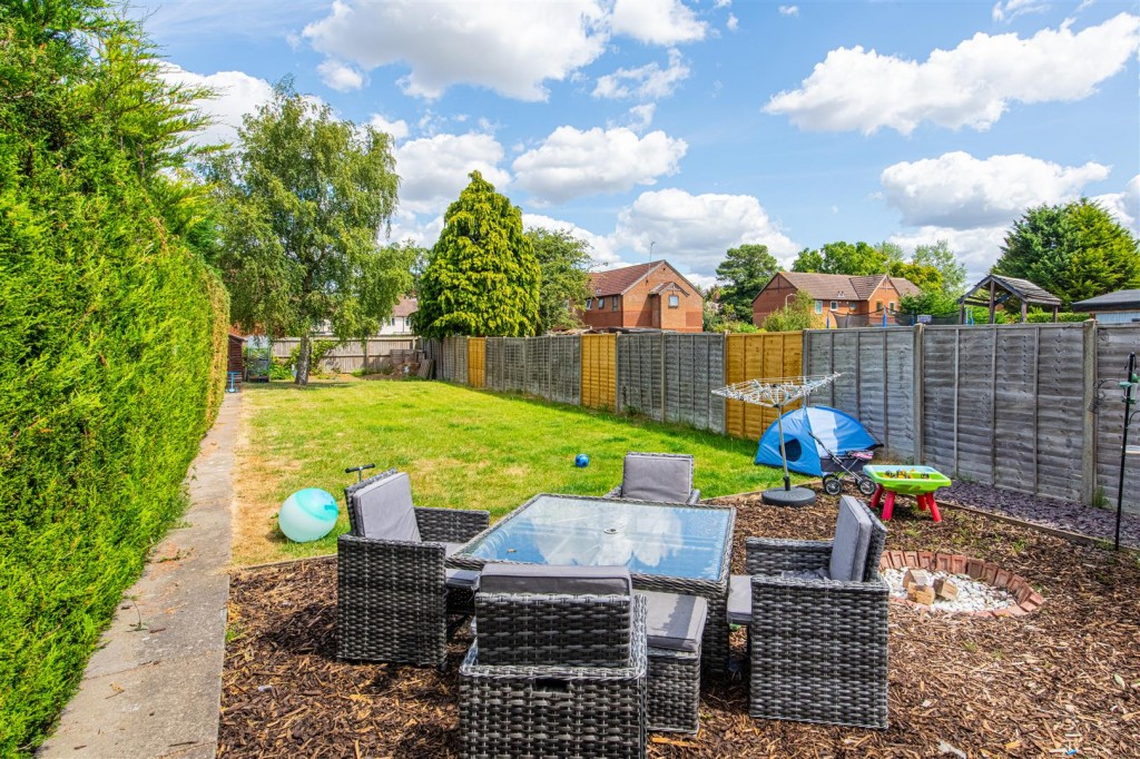 Images for Stuart Road, Market Harborough EAID:oscarjamesapi BID:5