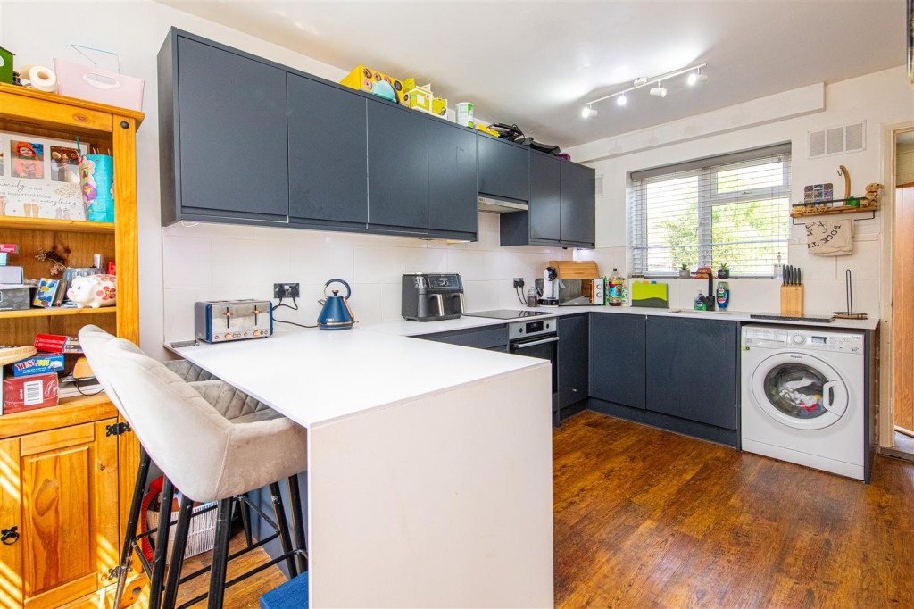 Images for Stuart Road, Market Harborough EAID:oscarjamesapi BID:5
