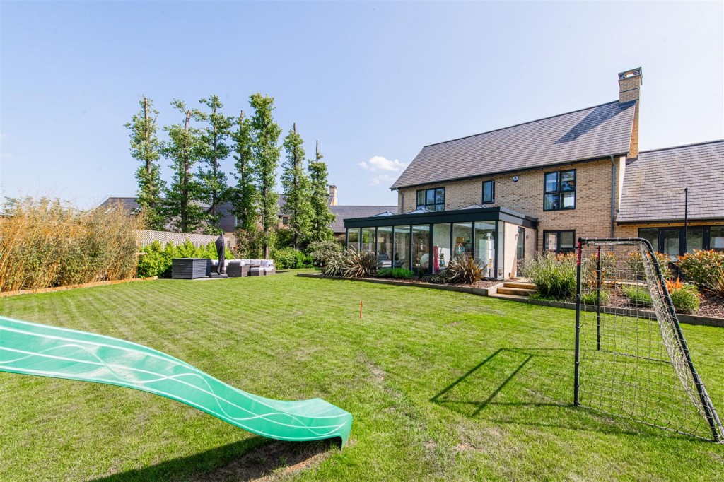 Images for Lake Drive, Weldon, Corby EAID:oscarjamesapi BID:4