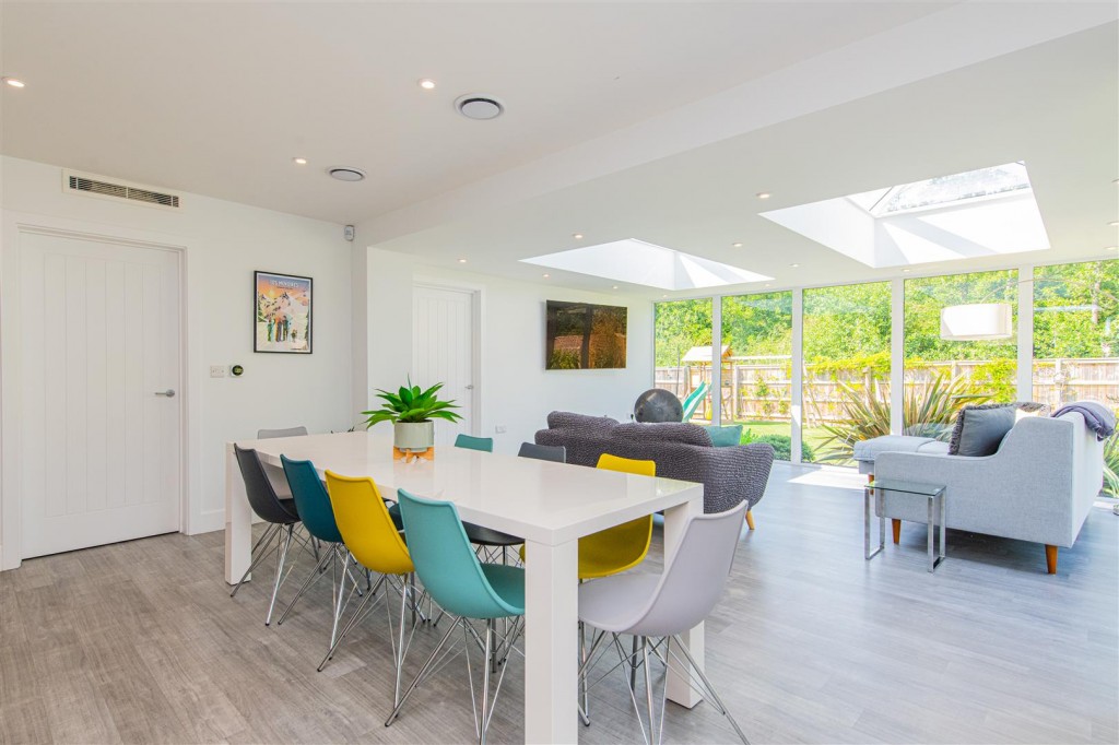 Images for Lake Drive, Weldon, Corby EAID:oscarjamesapi BID:4