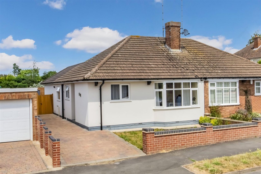 Images for Hilltop Avenue, Barton Seagrave, Kettering EAID:oscarjamesapi BID:2