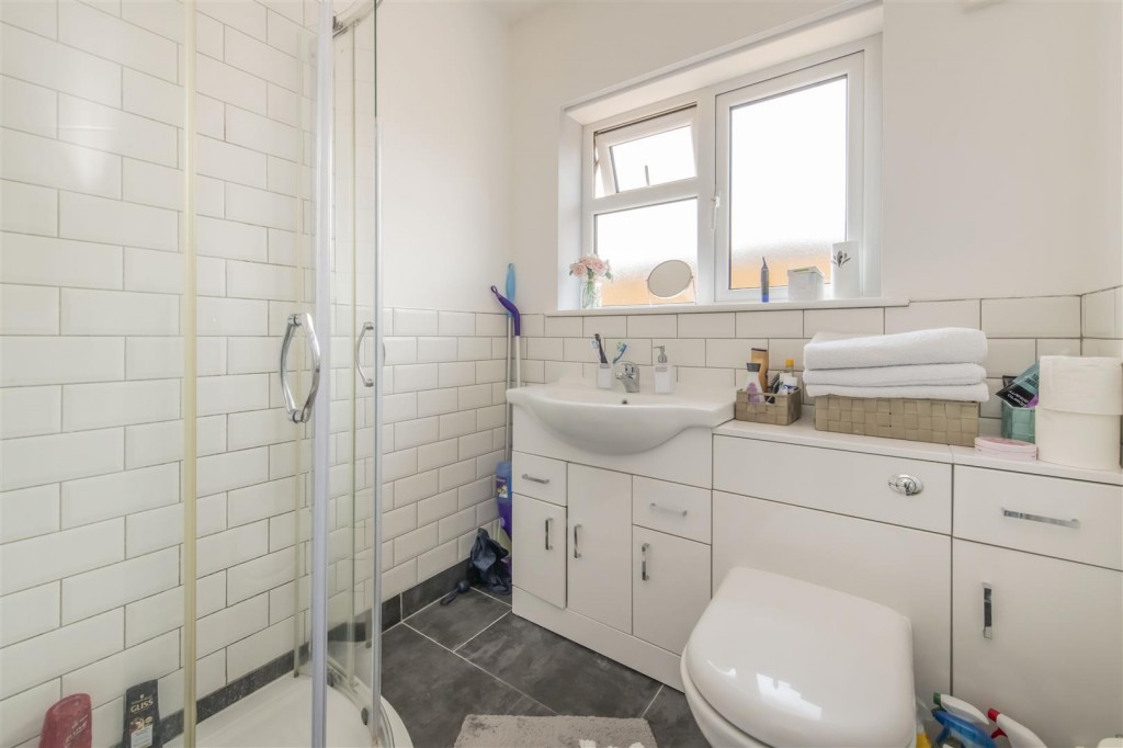 Images for Hilltop Avenue, Barton Seagrave, Kettering EAID:oscarjamesapi BID:2