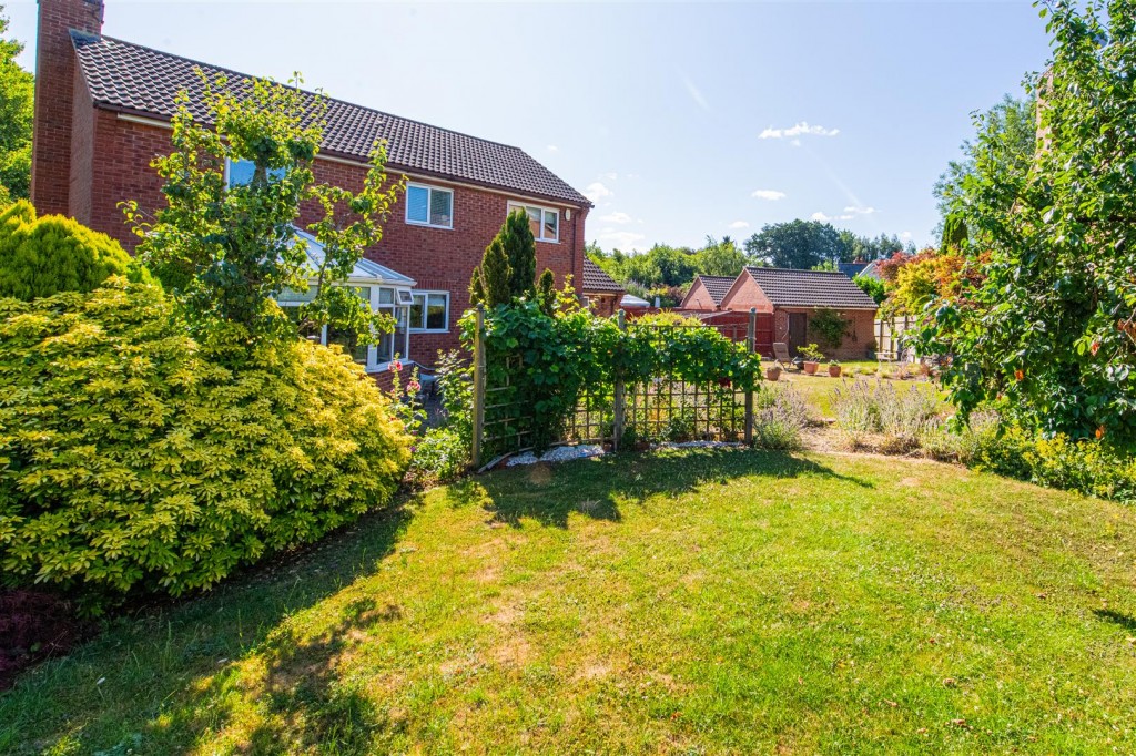 Images for Beech Close, Desborough EAID:oscarjamesapi BID:2