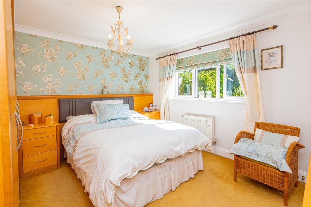 Images for Beech Close, Desborough EAID:oscarjamesapi BID:2