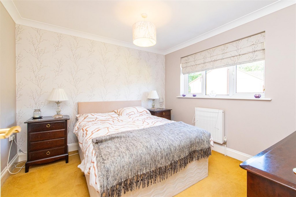 Images for Beech Close, Desborough EAID:oscarjamesapi BID:2