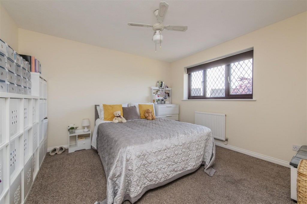 Images for Bush Close, Wellingborough EAID:oscarjamesapi BID:2