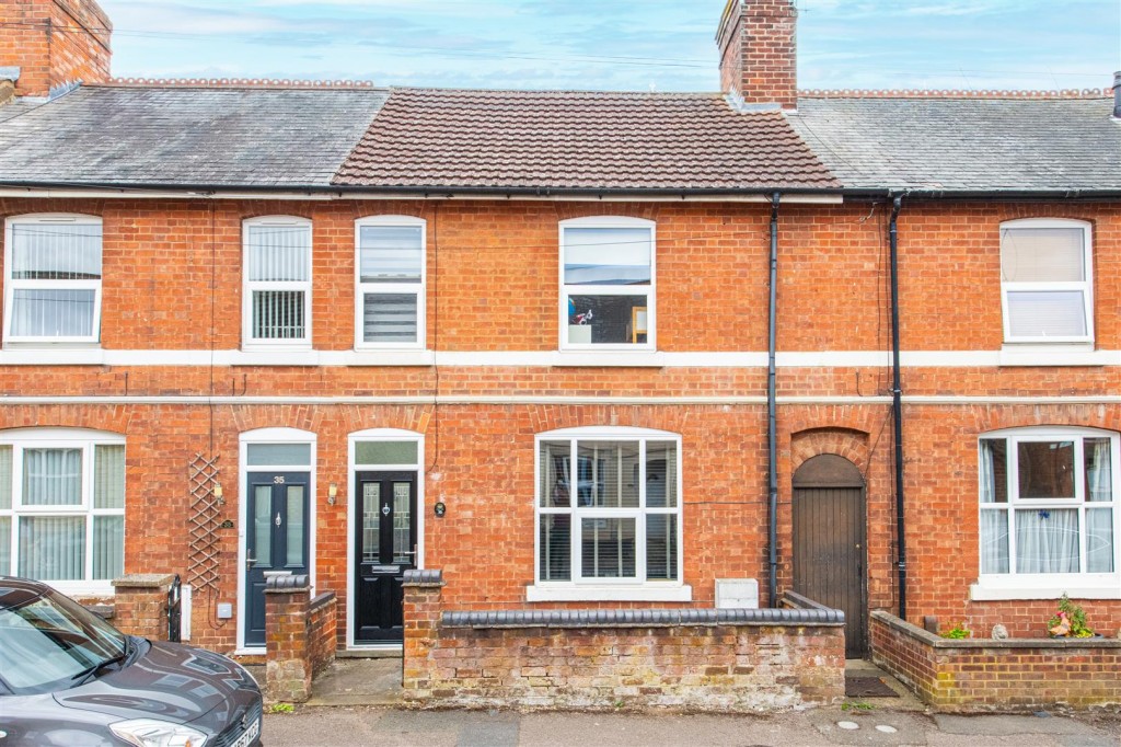 Images for Denmark Road, Rushden EAID:oscarjamesapi BID:8