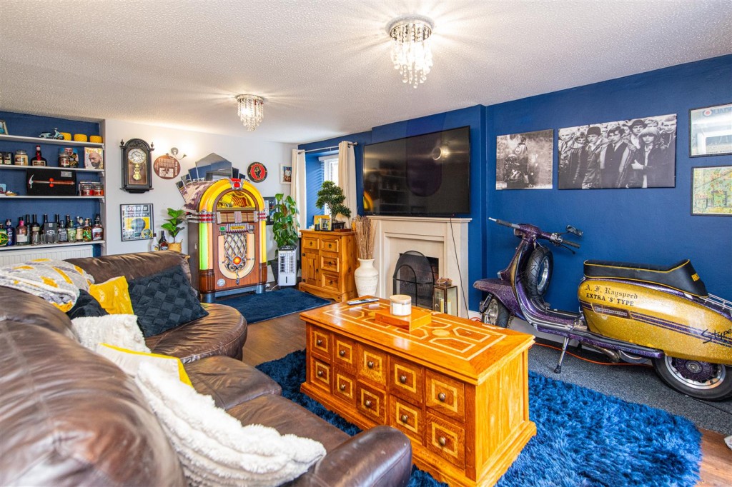 Images for Wold Road, Burton Latimer, Kettering EAID:oscarjamesapi BID:2