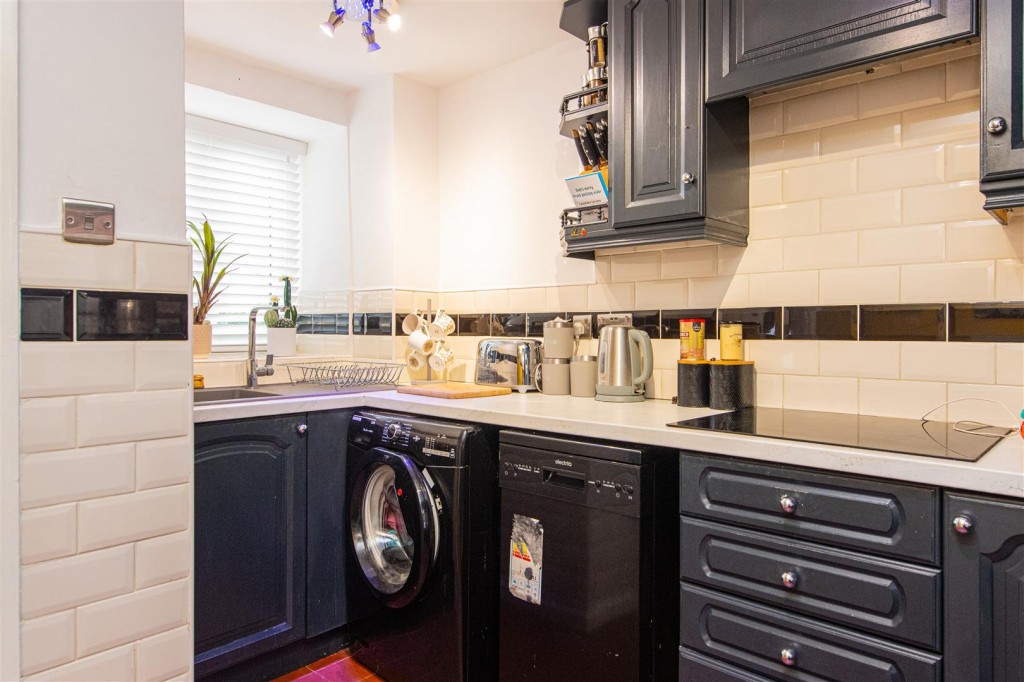 Images for Wold Road, Burton Latimer, Kettering EAID:oscarjamesapi BID:2