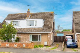 Images for Derwent Crescent, Kettering