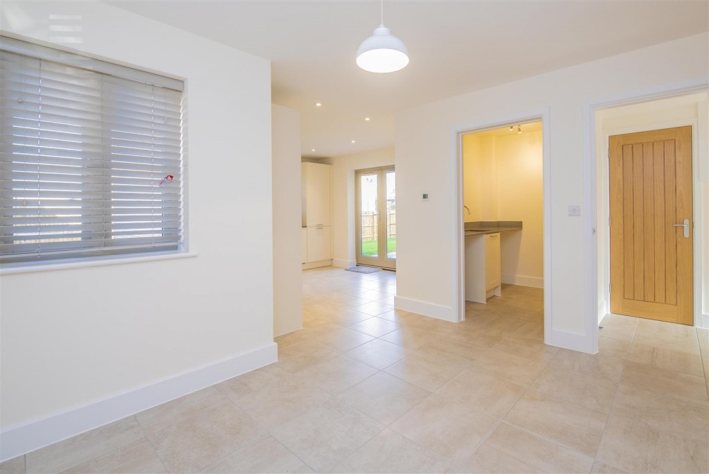 Images for Baldwin Drive, White Lodge Farm, Burton Latimer EAID:oscarjamesapi BID:2