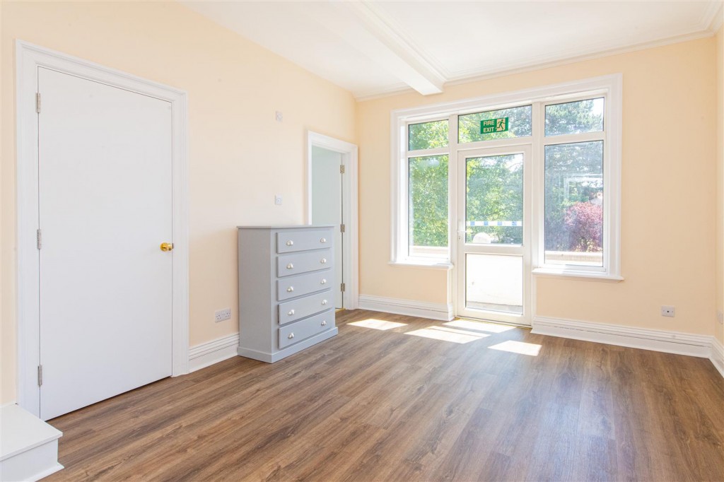 Images for Park Avenue North, Northampton EAID:oscarjamesapi BID:1