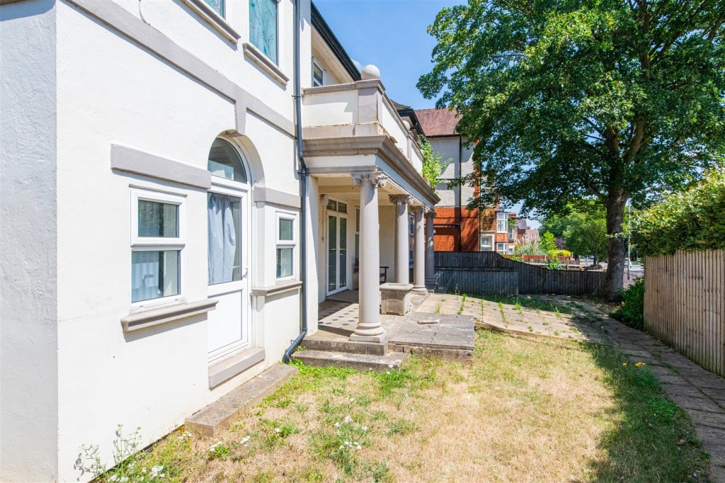 Images for Park Avenue North, Northampton EAID:oscarjamesapi BID:1