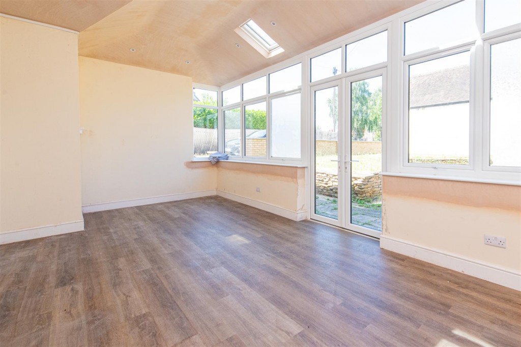 Images for Park Avenue North, Northampton EAID:oscarjamesapi BID:1