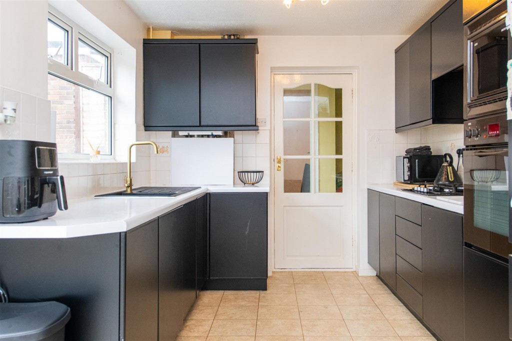 Images for St. Johns Road, Kettering EAID:oscarjamesapi BID:2