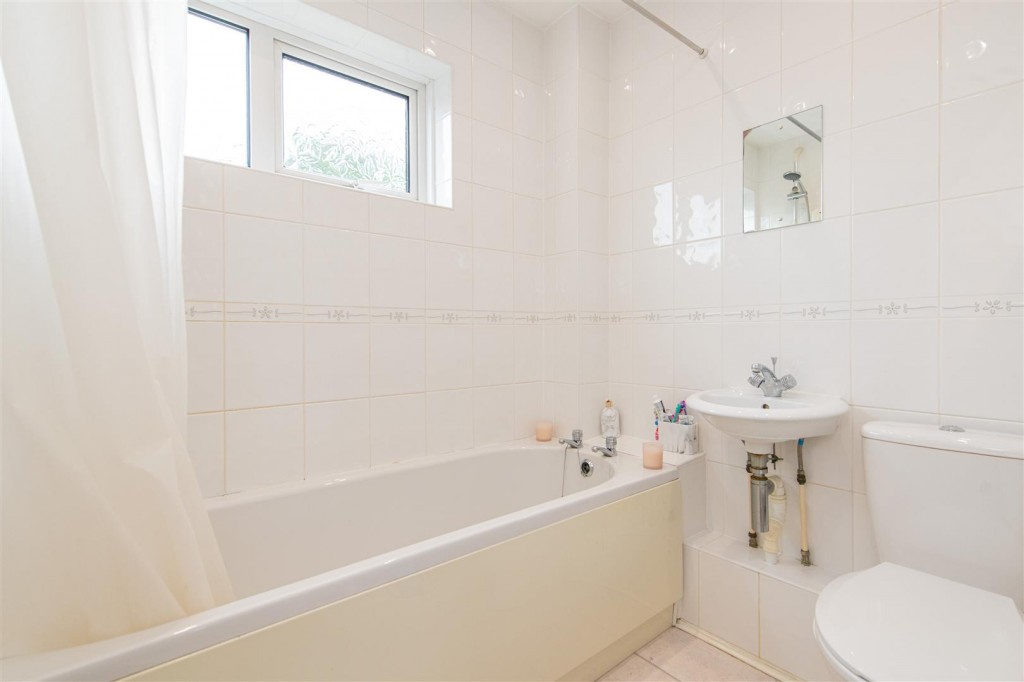 Images for St. Johns Road, Kettering EAID:oscarjamesapi BID:2