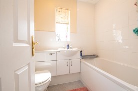 Images for Oakham Close, Desborough, Kettering