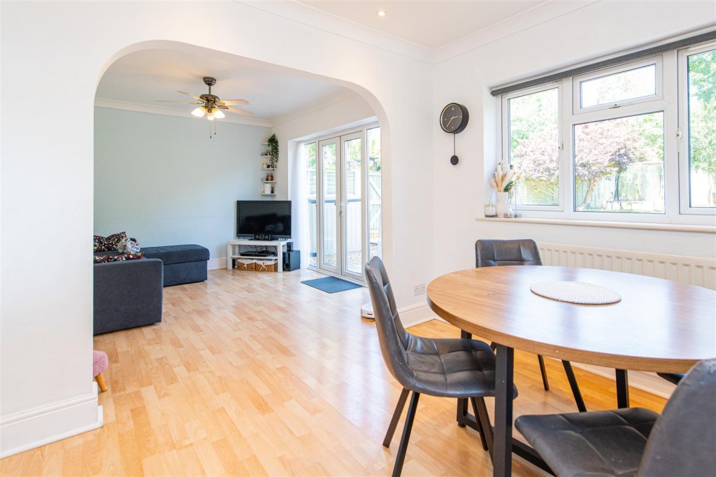 Images for Isham Road, Pytchley, Kettering EAID:oscarjamesapi BID:2