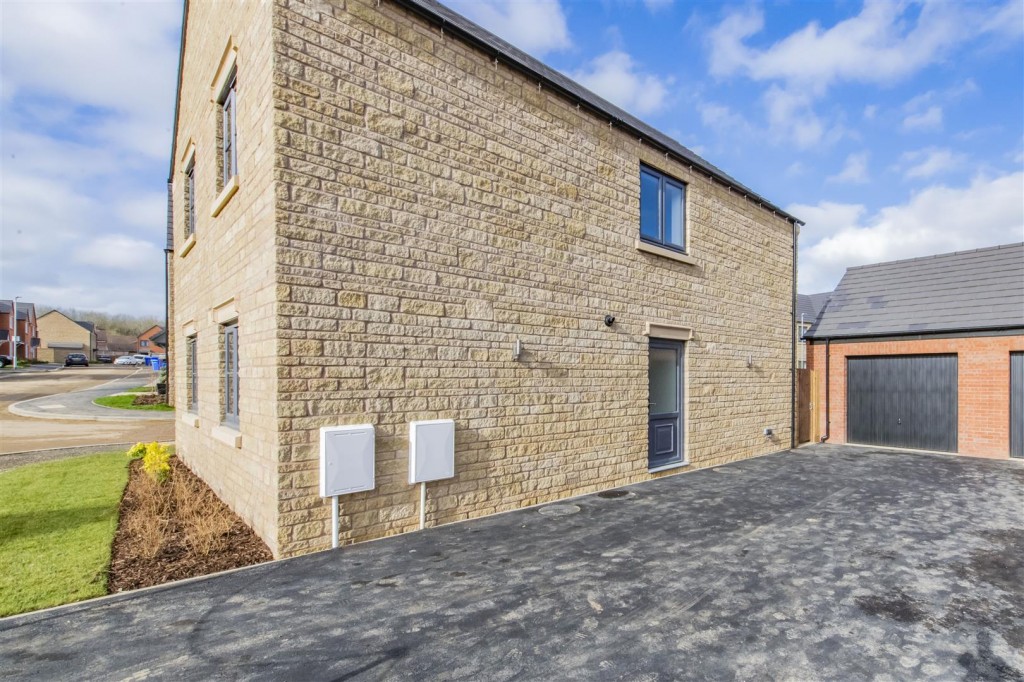 Images for Apollo Close, Barton Seagrave EAID:oscarjamesapi BID:2