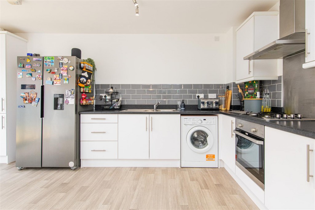 Images for Thurston Drive, Kettering EAID:oscarjamesapi BID:2
