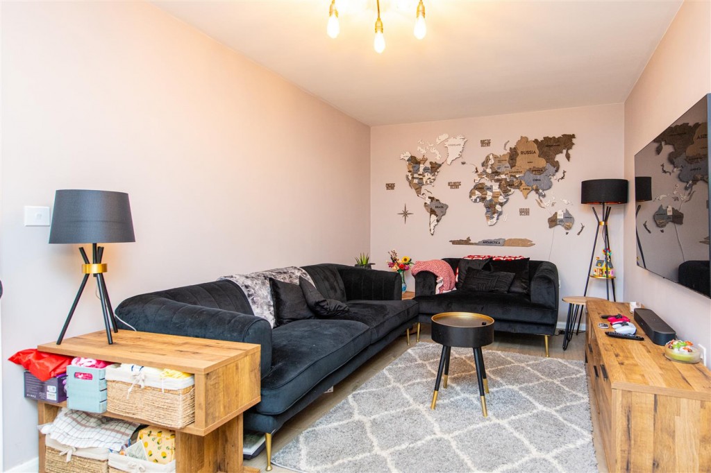 Images for Thurston Drive, Kettering EAID:oscarjamesapi BID:2