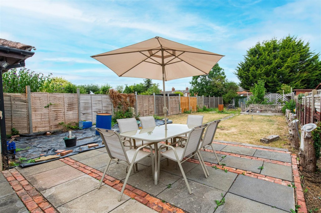 Images for Pioneer Avenue, Burton Latimer EAID:oscarjamesapi BID:3