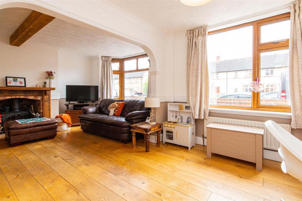 Images for Pioneer Avenue, Burton Latimer EAID:oscarjamesapi BID:3