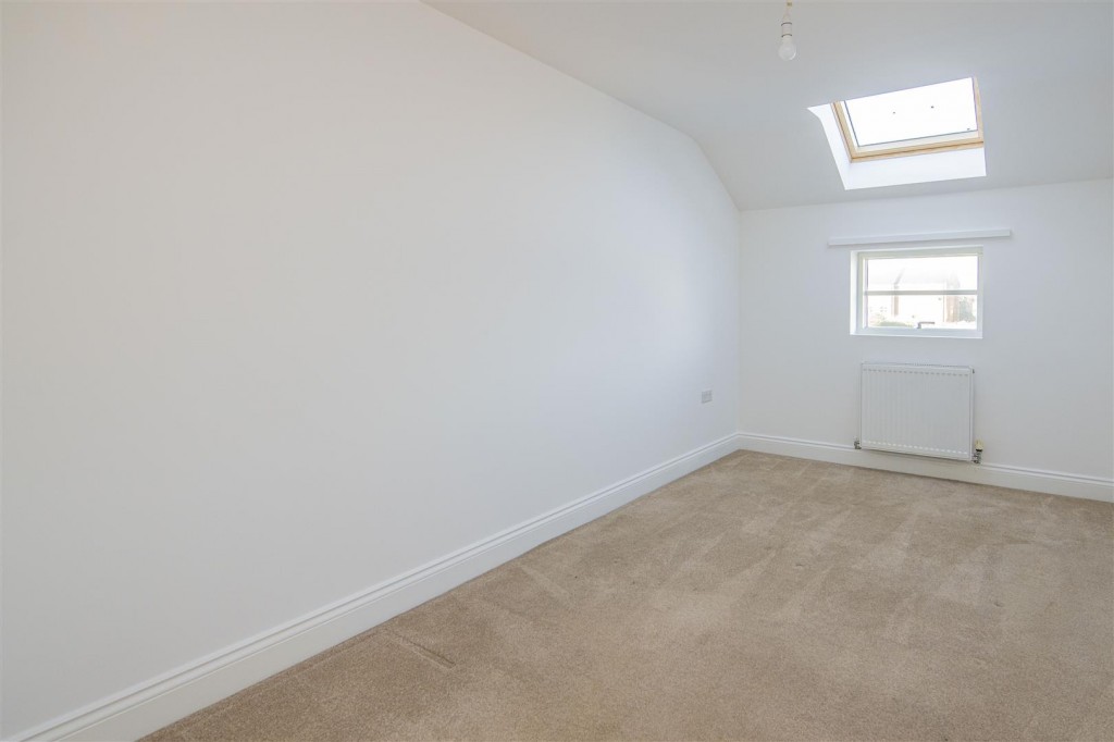 Images for High Street, Burton Latimer EAID:oscarjamesapi BID:2