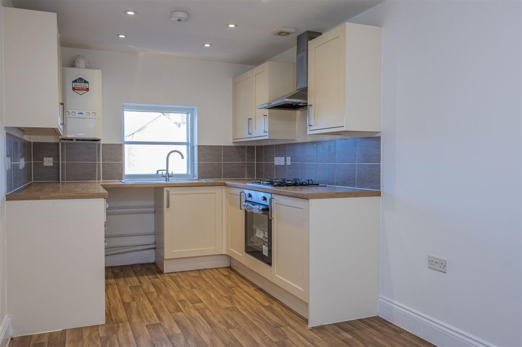 Images for High Street, Burton Latimer EAID:oscarjamesapi BID:2