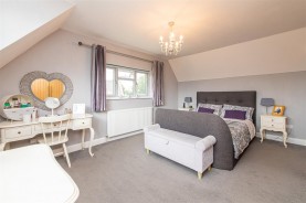 Images for High Street, Cranford, Kettering