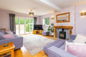 Images for High Street, Cranford, Kettering