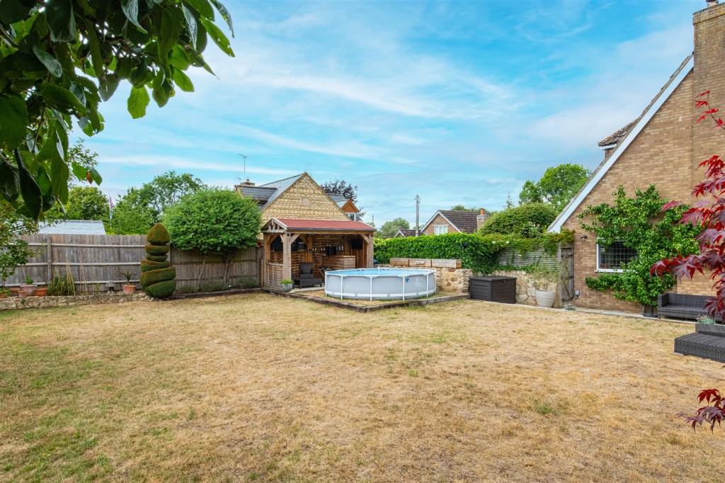 Images for High Street, Cranford, Kettering EAID:oscarjamesapi BID:3