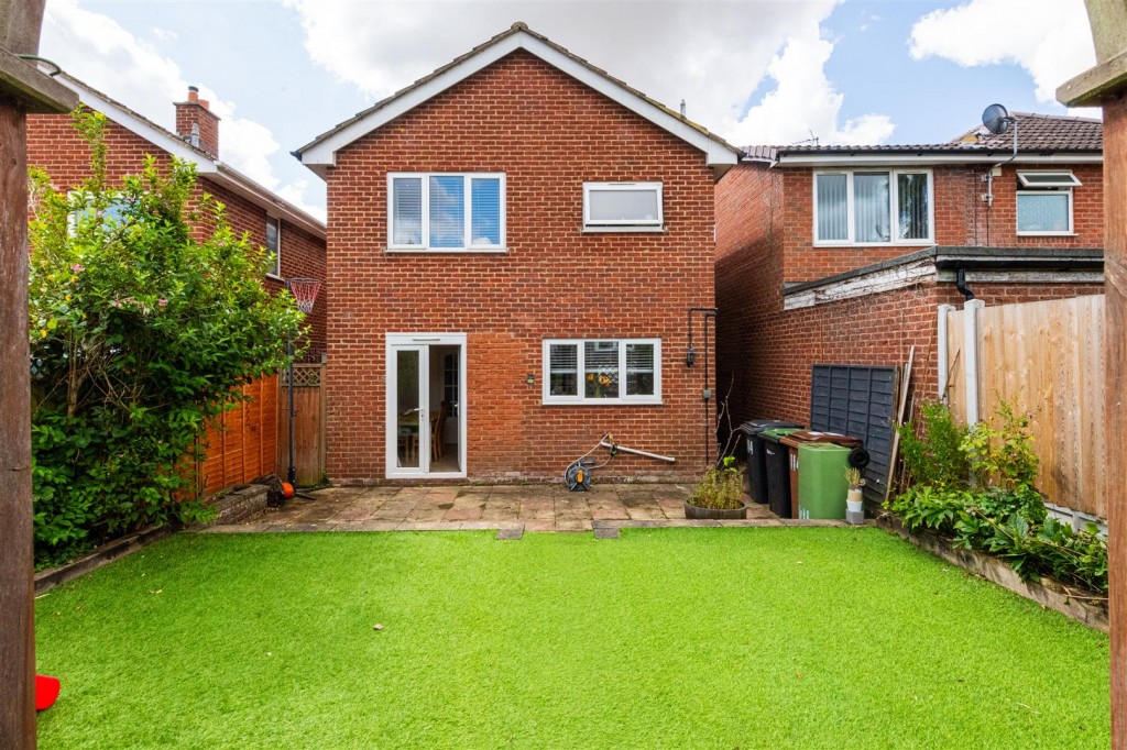 Images for Brickhill Road, Wellingborough EAID:oscarjamesapi BID:6