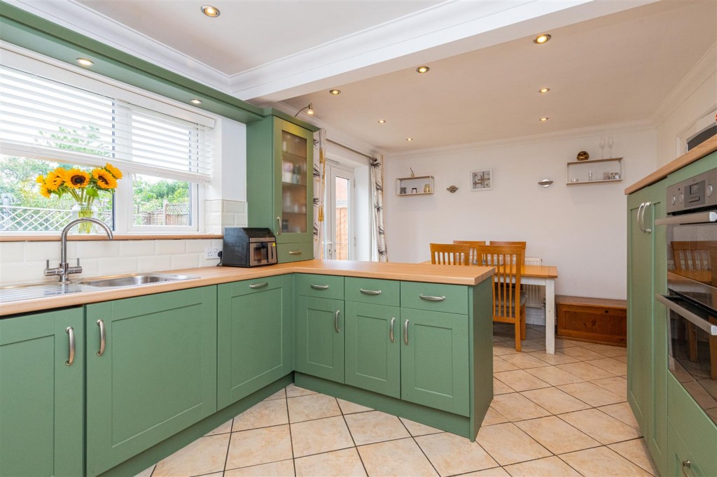 Images for Brickhill Road, Wellingborough EAID:oscarjamesapi BID:6